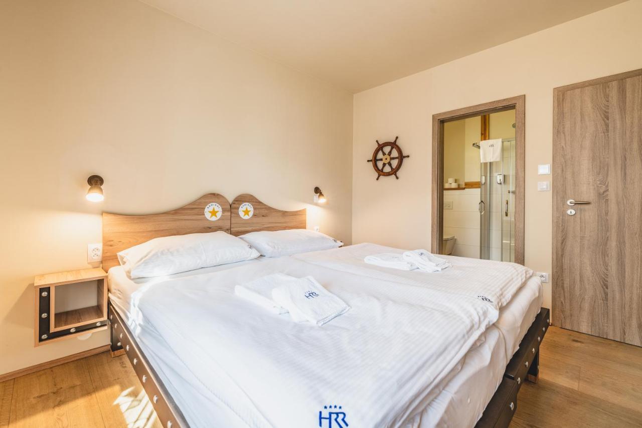 Hotel Resort Relax Dolni Vltavice Ngoại thất bức ảnh