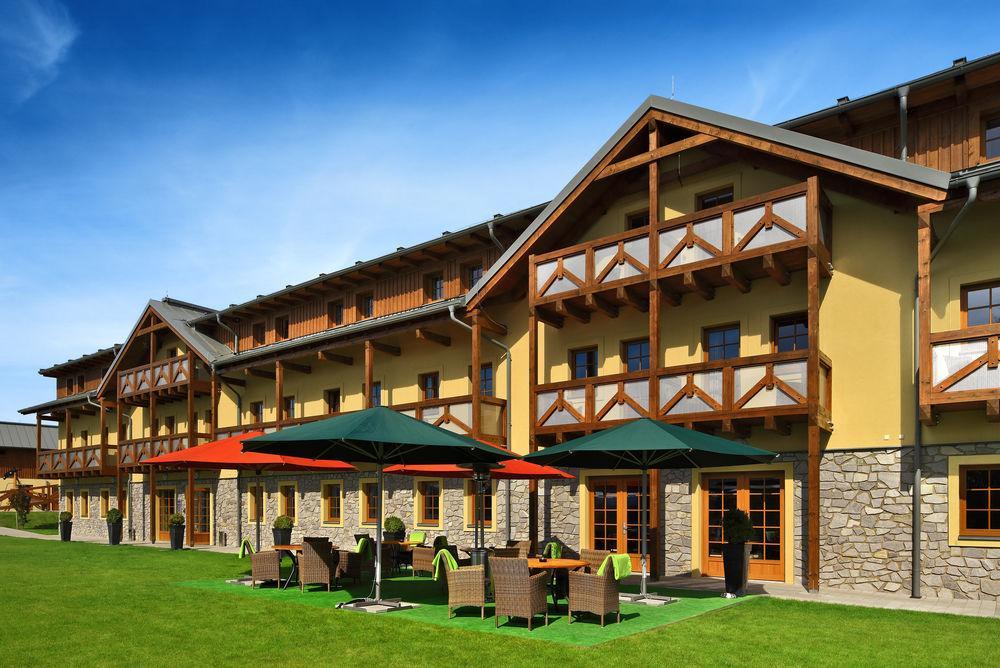 Hotel Resort Relax Dolni Vltavice Ngoại thất bức ảnh