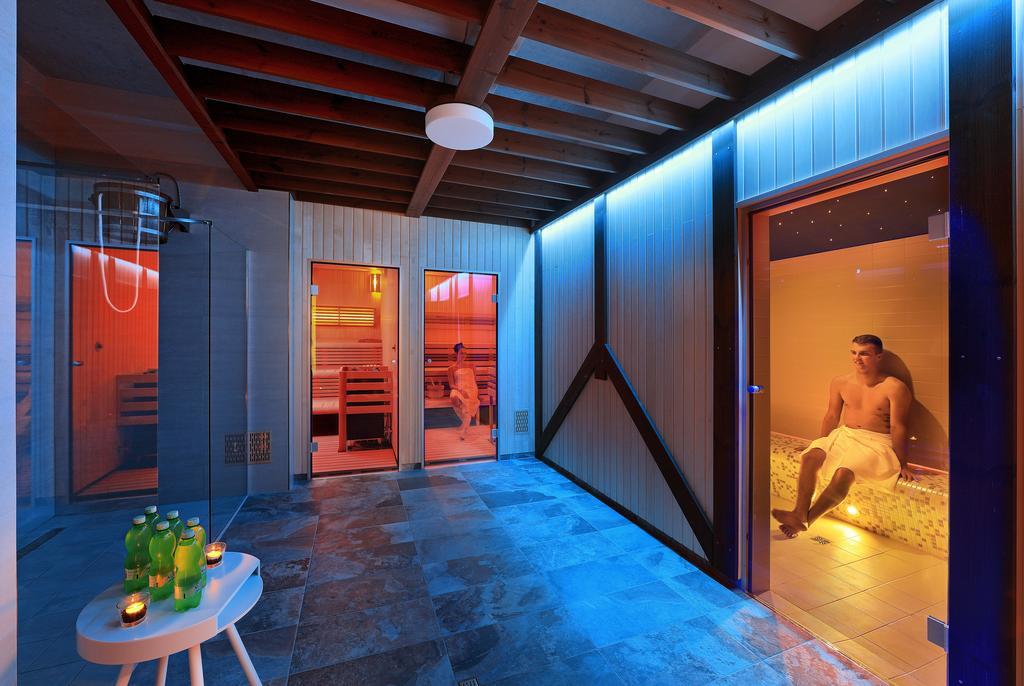 Hotel Resort Relax Dolni Vltavice Ngoại thất bức ảnh