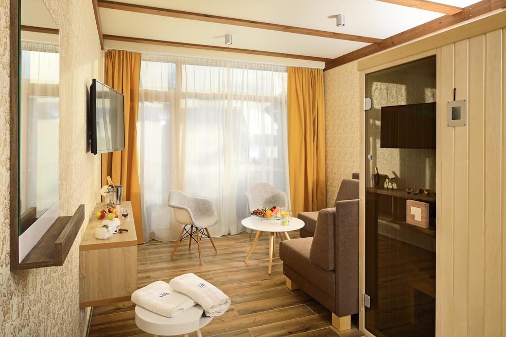 Hotel Resort Relax Dolni Vltavice Ngoại thất bức ảnh