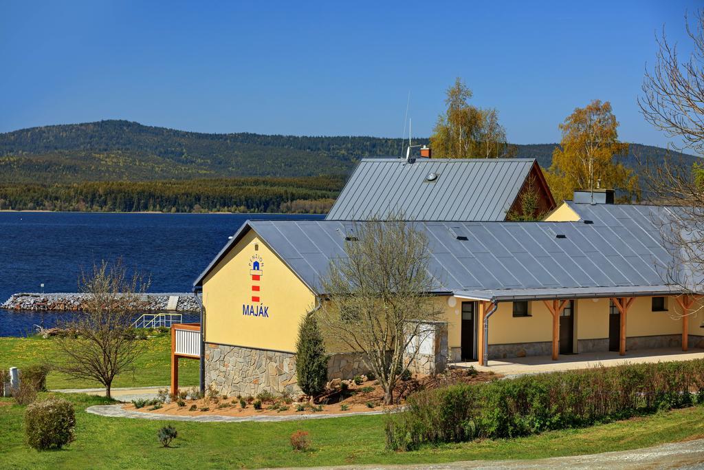 Hotel Resort Relax Dolni Vltavice Ngoại thất bức ảnh