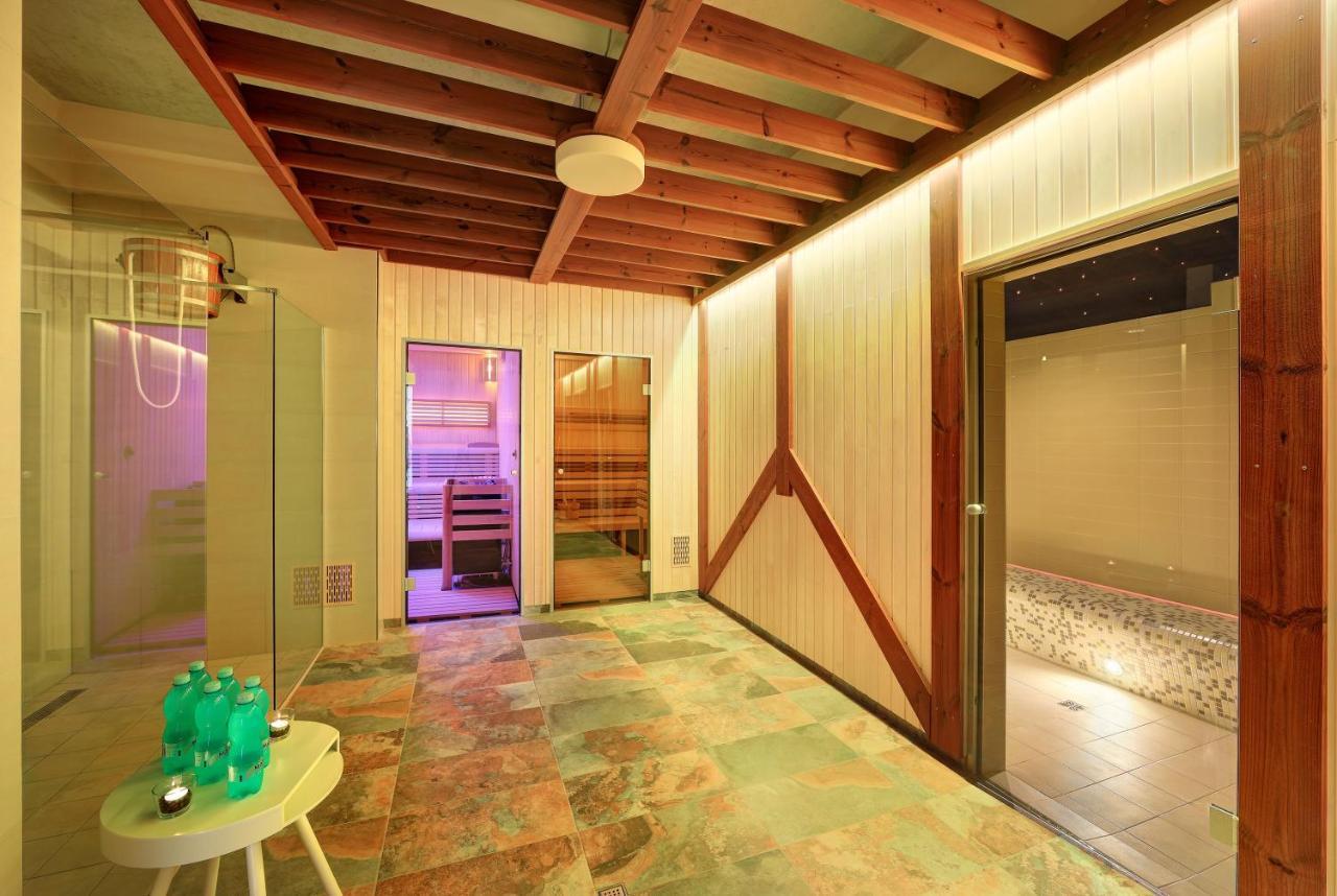 Hotel Resort Relax Dolni Vltavice Ngoại thất bức ảnh